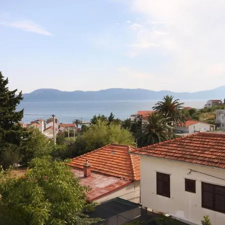 Apartment Rudez Gradac (Split-Dalmatia)