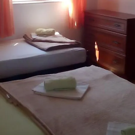 Rudez * Gradac (Split-Dalmatia)