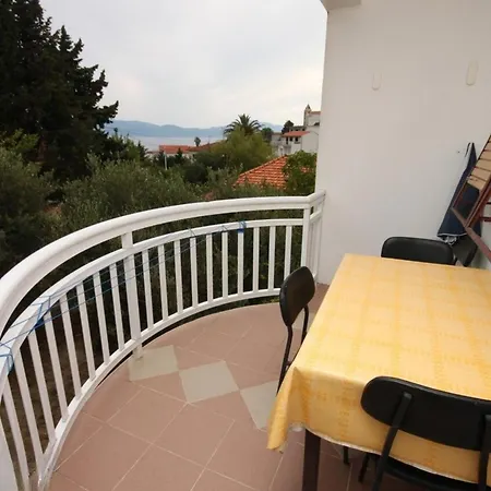 Apartment Rudez *